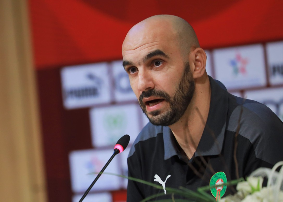  الركراكي: تصرفات زياش والنصيري أمر عادي في كرة القدم 