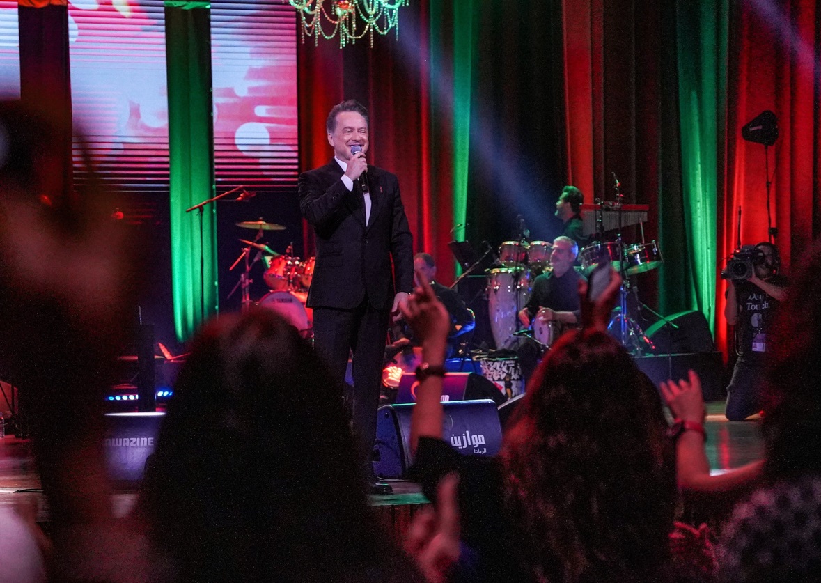 مروان خوري يهدي ليلةً رومانسية حافلة بـ"كل القصائد" لجمهور موازين