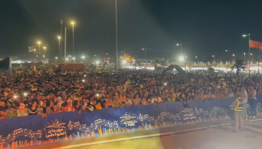 "الطالبي وان" يتحف جماهير السعيدية في أولى سهرات مهرجان الشواطئ