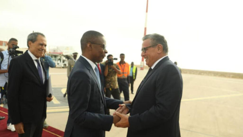 أخنوش يمثل الملك في حفل تنصيب الرئيس الموريتاني