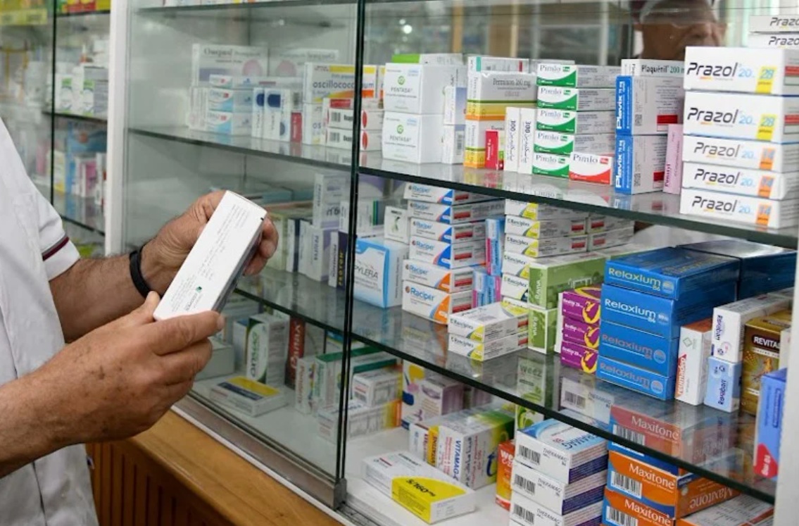  الصيادلة يهددون بإضراب وطني.. ما الذي يحدث في قطاع الصيدلة بالمغرب؟ 