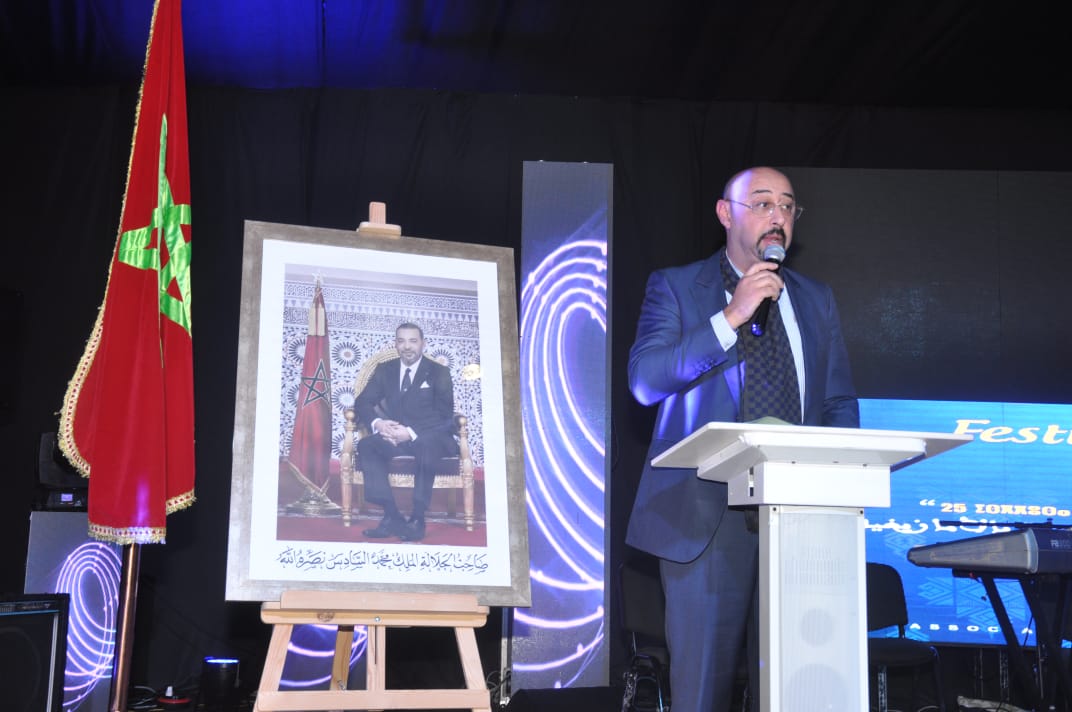 عمدة طنجة يؤكد انخراط الجماعة في تفعيل الطابع الرسمي للغة الأمازيغية