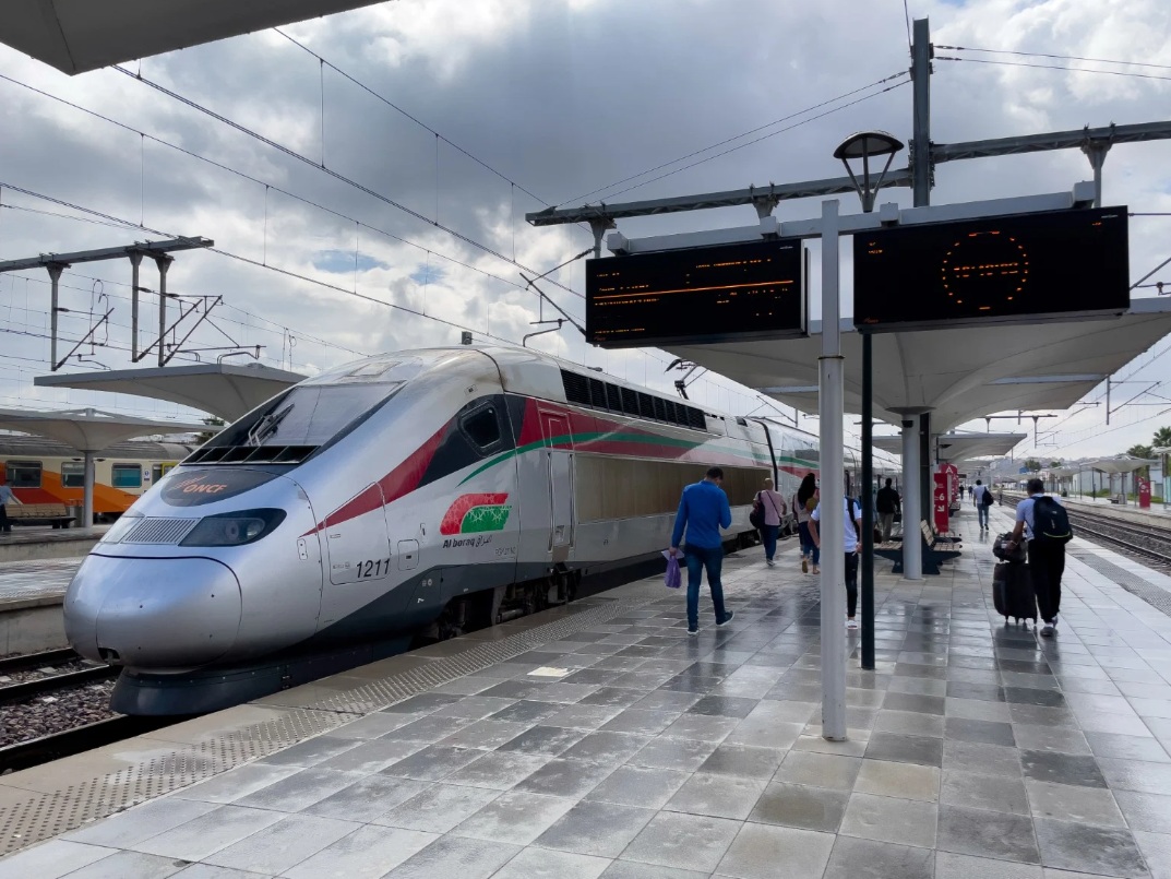 خدمة جديدة تمكن المسافرين في المغرب من حجز تذاكر القطارات عبر تطبيق ذكي