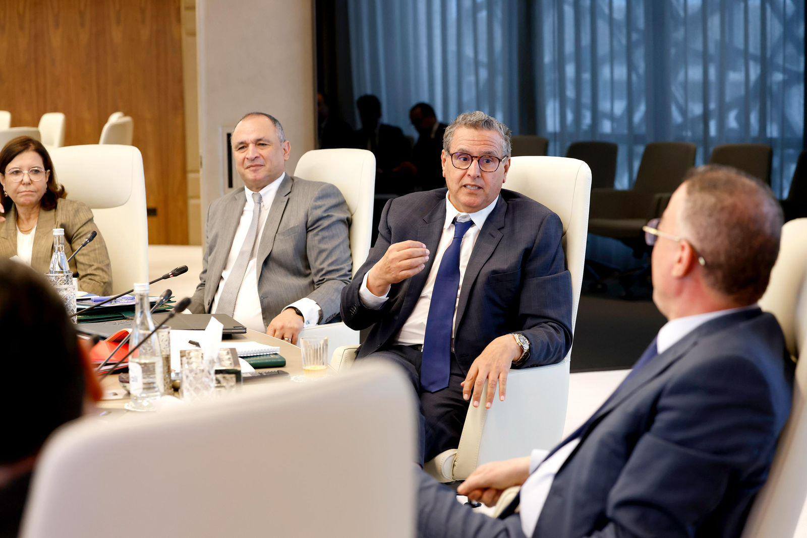 ستخلق 76 ألف منصب شغل.. أخنوش يترأس اجتماعا لتدارس خارطة طريق التجارة الخارجية