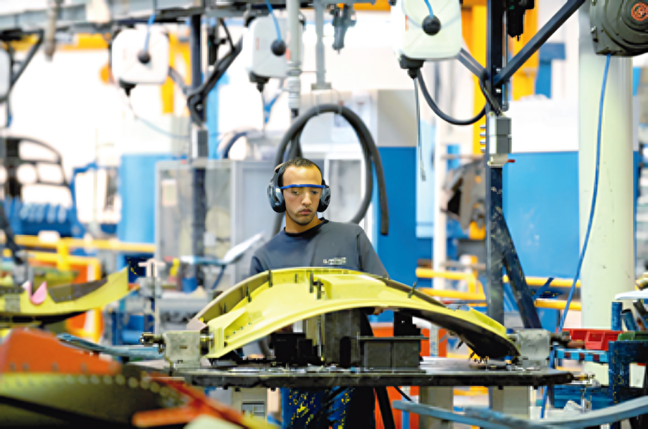    إطلاق برنامج جديد لدعم المقاولات الصغيرة جدا بالمغرب يستهدف 110 آلاف مستفيد 