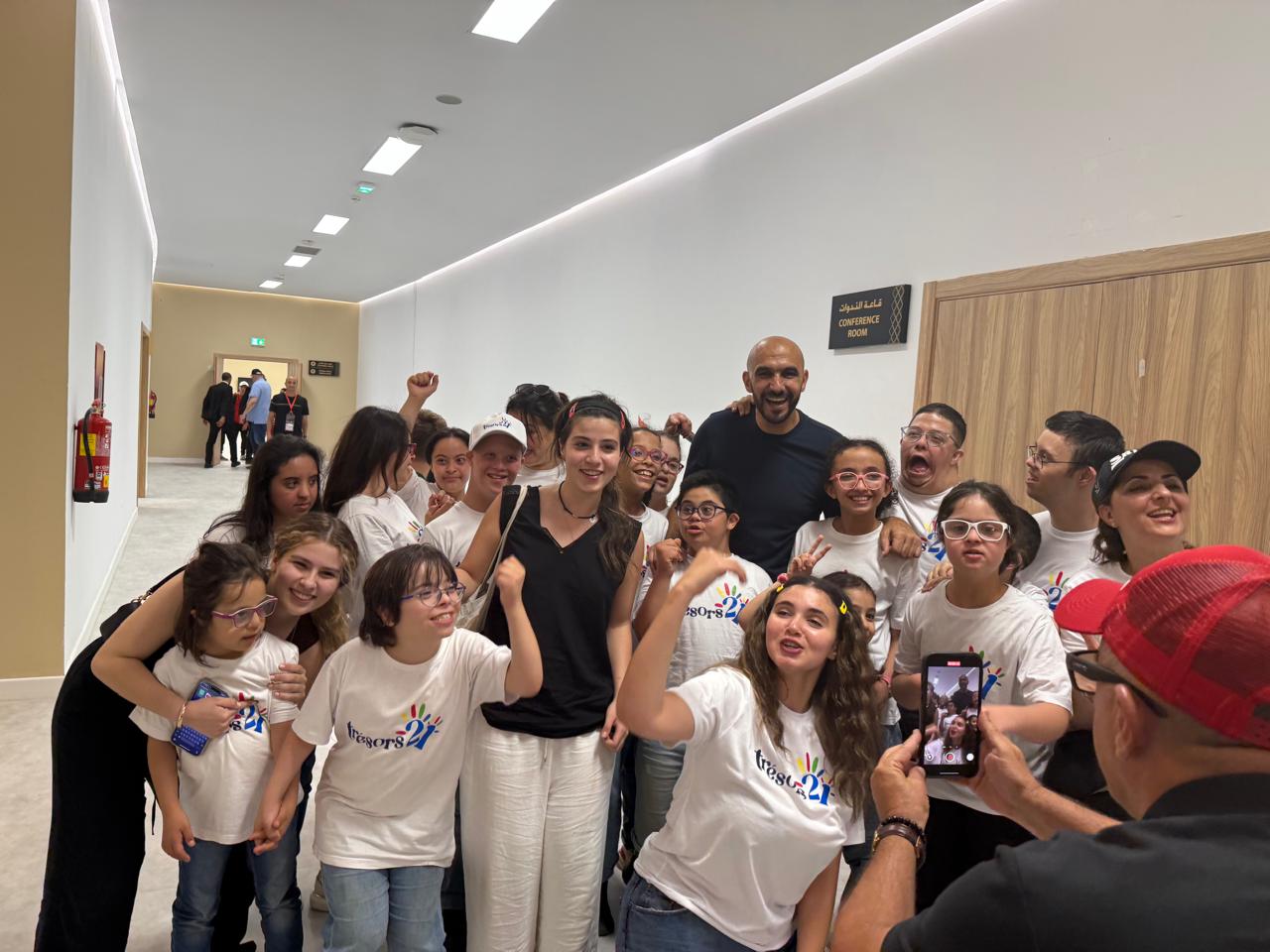 الجامعة الملكية تحتفي بالأشخاص الحاملين للتثلث الصبغي 21 خلال مباراة المغرب والبنين