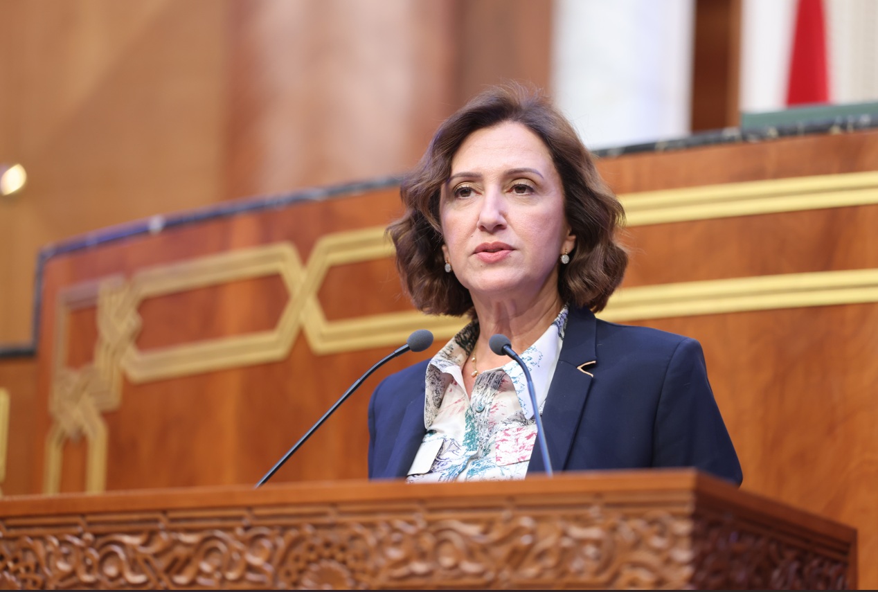  عمور: برنامج "فرصة" أحدث 37 ألف منصب شغل ونسبة النساء المستفيدات بلغت 44% 