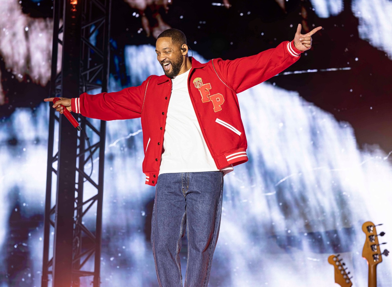 عرض استثنائي لويل سميث يشعل حماس جمهور "موازين" بالرباط