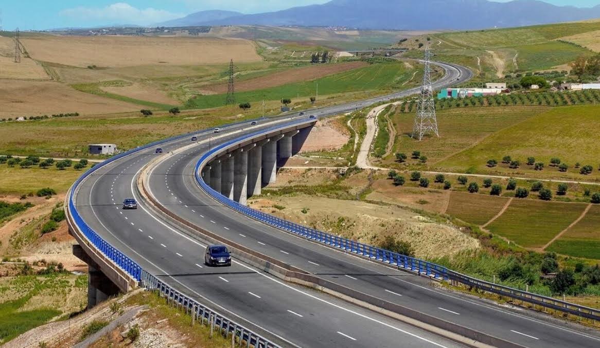 نزار بركة: أكثر من 1200 كيلومتر من الطرق السريعة في طور الإنجاز أو البرمجة بمختلف جهات المغرب