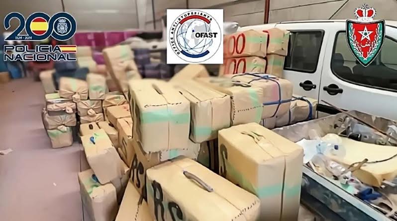 تنسيق مغربي إسباني فرنسي يطيح بشبكة ضخمة لتهريب المخدرات ويمكن من حجز 15 طنا من الحشيش