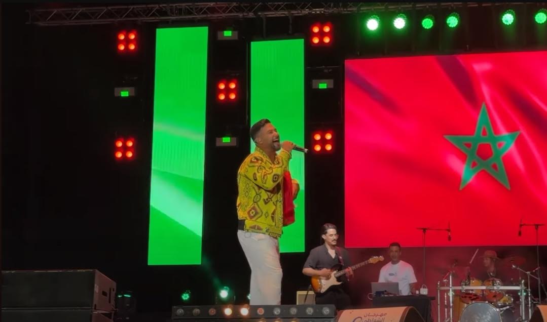 "أنت عايلة زوينة" لمنعم السليماني تُشعل منصة المضيق في مهرجان الشواطئ