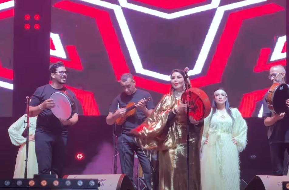  أمينوكس وشرف يحييان واحدة من أبرز ليالي مهرجان الشواطئ بالمضيق 