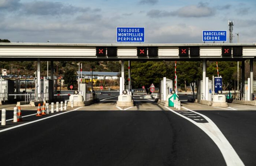  تحذير لمغاربة العالم.. عصابات تستهدف المسافرين بين فرنسا وإسبانيا بحيل "أعطال وهمية" 