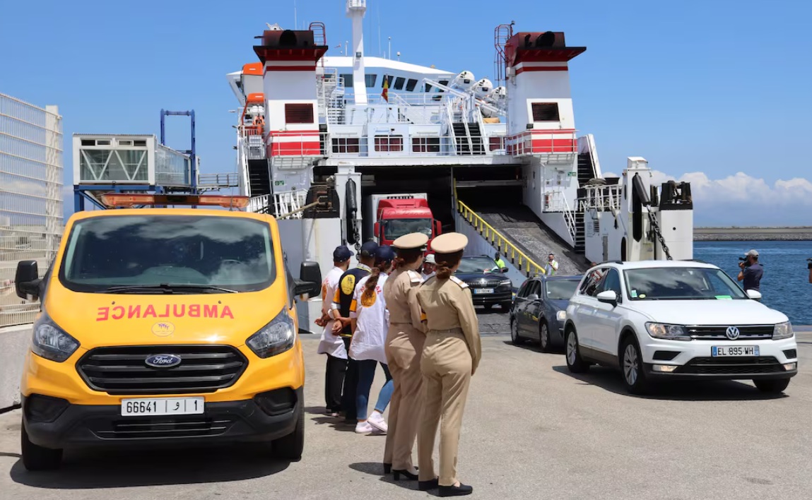  دليل شامل لمغاربة العالم.. تجنب هذه الأخطاء الجمركية عند السفر إلى المغرب أو مغادرته 