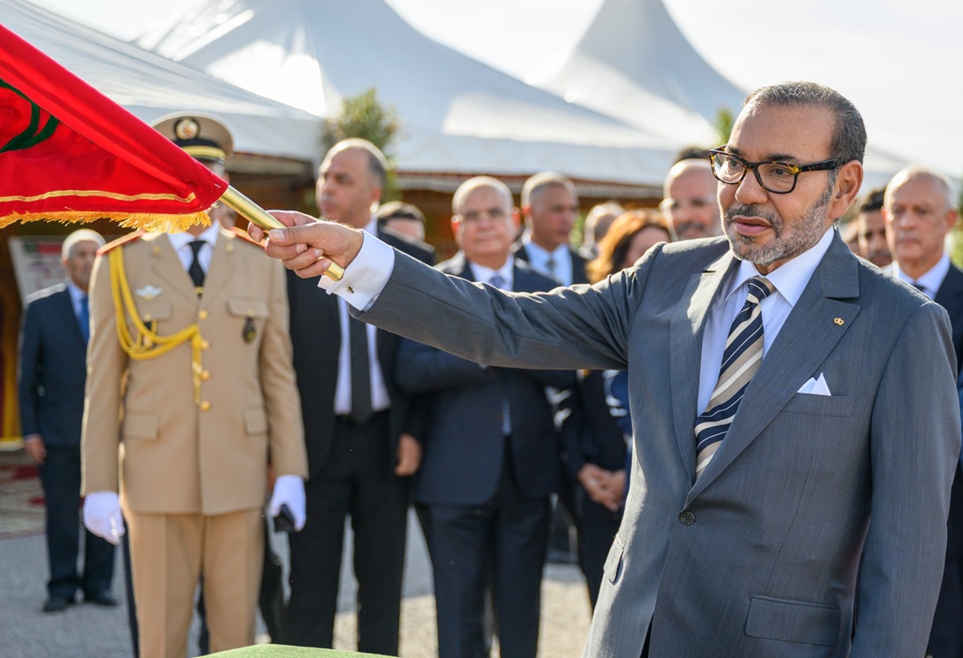  الملك محمد السادس يعطي الانطلاقة لمشاريع سككية كبرى لتعزيز التنقل بالدار البيضاء 