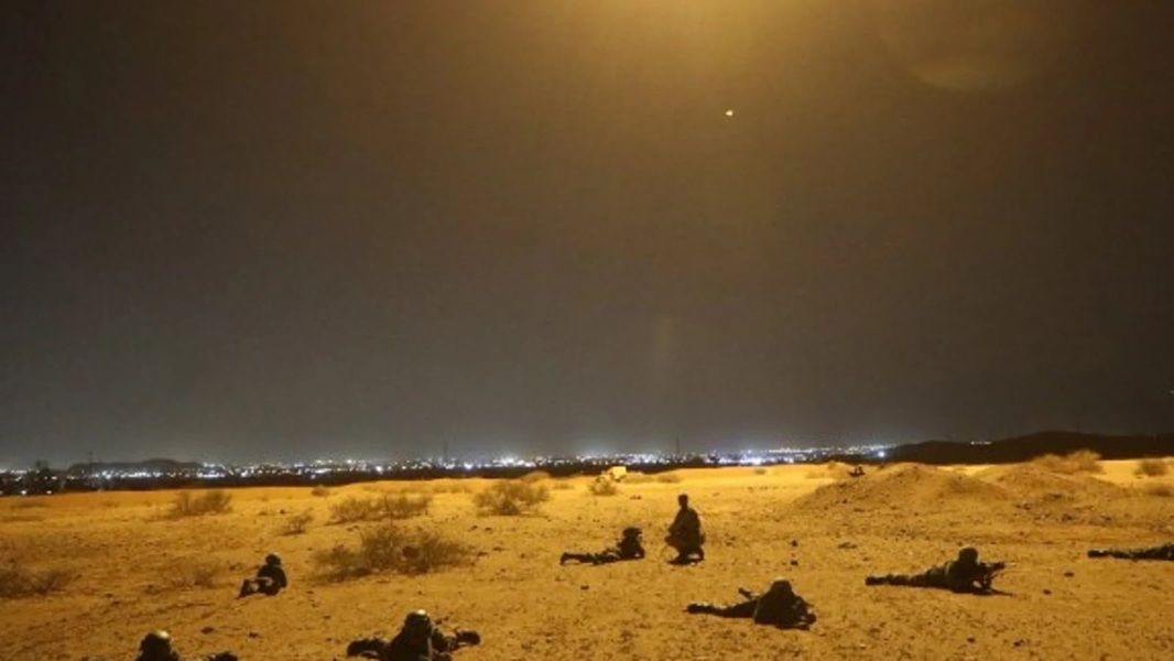 مناورات "جبل الصحراء" العسكرية تجمع جنوداً من المغرب وجبل طارق