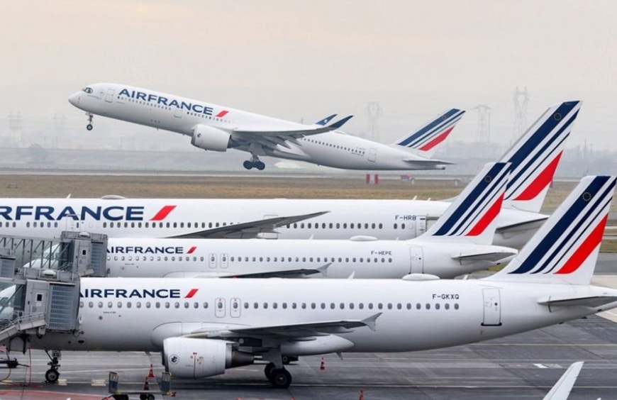 تعليق إضراب مراقبي الحركة الجوية بفرنسا يوقف إلغاء آلاف الرحلات الجوية