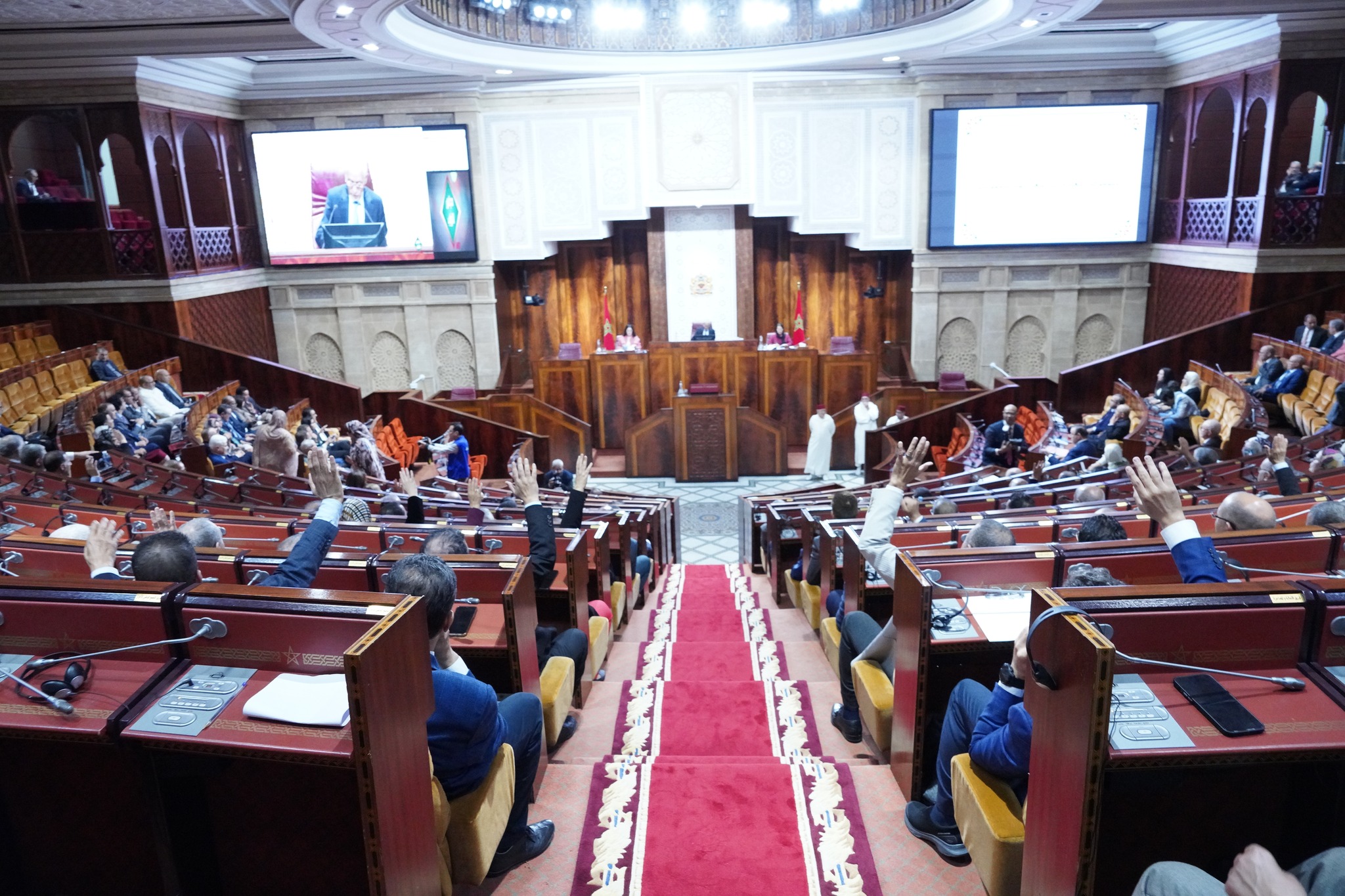  قانون المالية 2026: مصادقة بالأغلبية وسط نقاش واسع وتعديلات مكثفة 