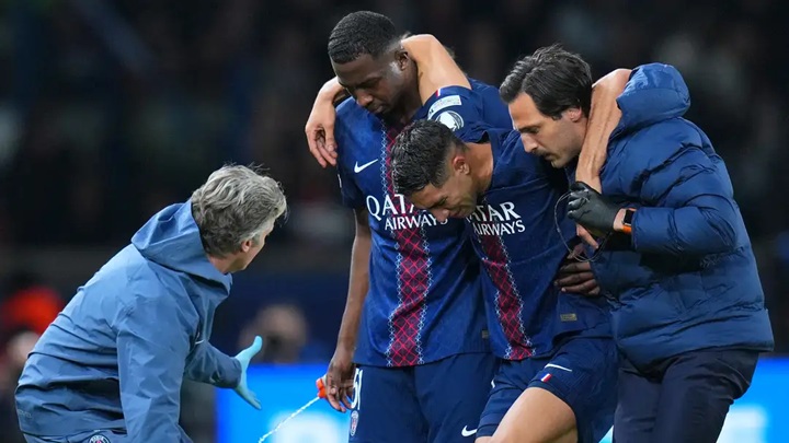  الركراكي يعلن جديد مشاركة حكيمي في كأس إفريقيا 