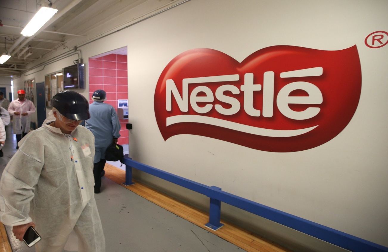  اتهامات لشركة نستله بسبب تسويق منتجات لا تستوفي المعايير الصحية الدولية بإفريقيا 