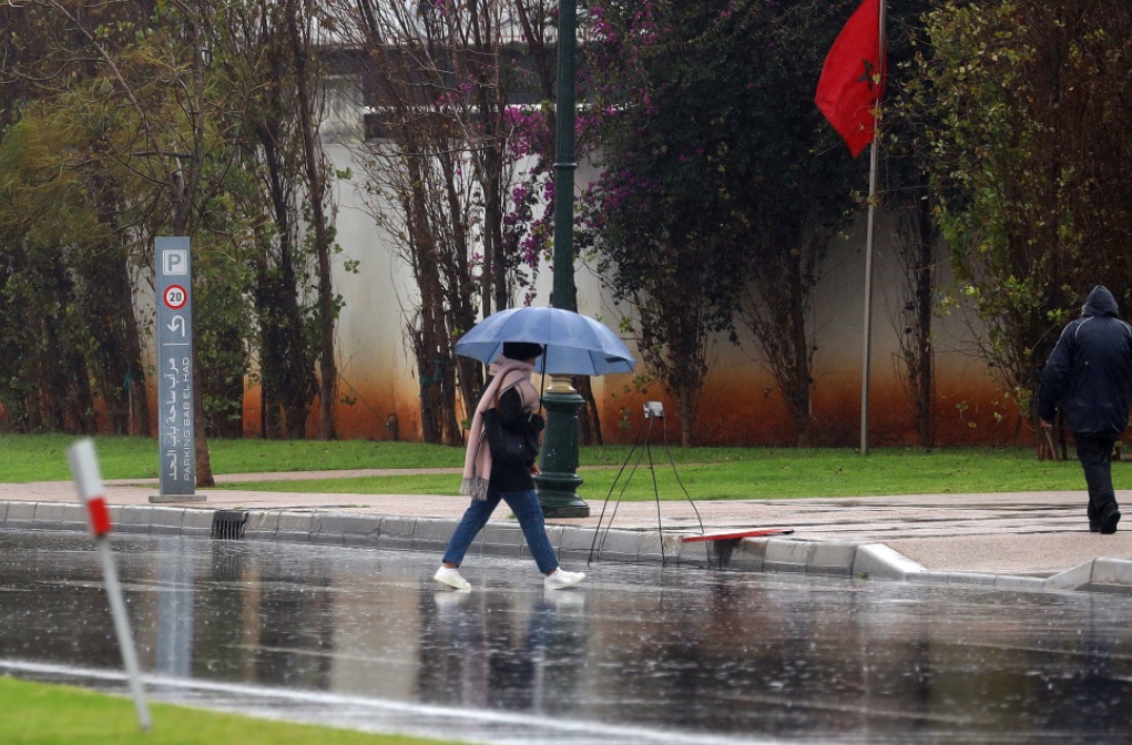 مديرية الأرصاد الجوية تحذر من زخات رعدية وتساقطات ثلجية بعدد من مناطق المملكة