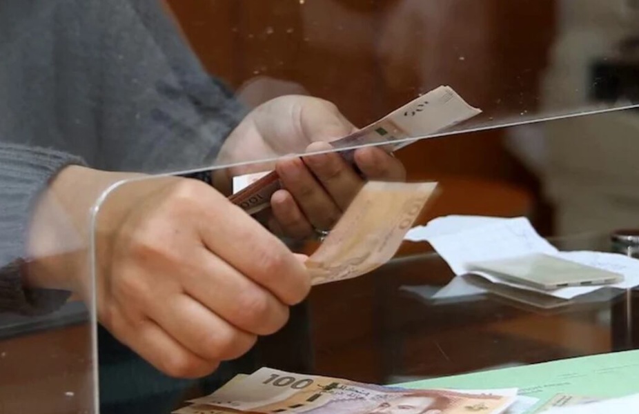 بسبب اختلال المؤشر.. أسر معوزة تعاني من انقطاع الدعم المباشر