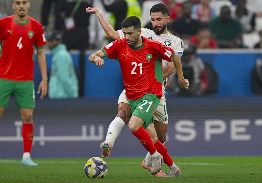 المغرب يحسم قمّة الجولة الأخيرة أمام السعودية ويعبر على رأس المجموعة في كأس العرب