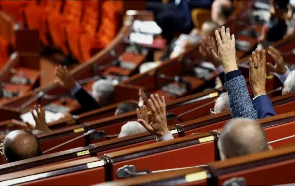  مجلس المستشارين يصوت بالأغلبية على مشروع قانون المالية 