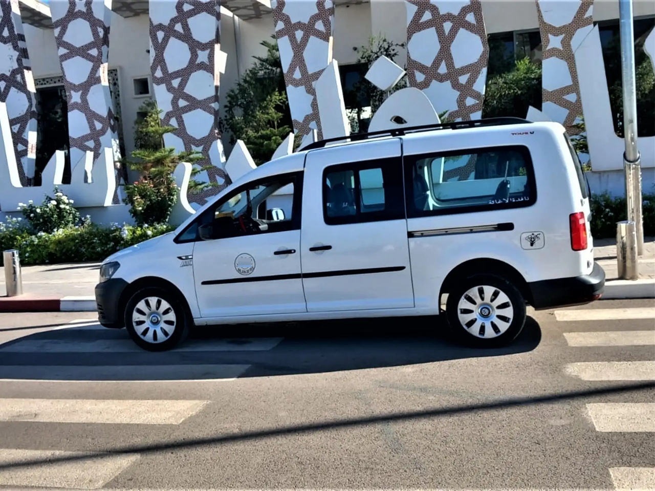 دراسة: المغرب من بين الدول التي يقدّم فيها السياح أكبر عدد من الشكاوى ضد سائقي سيارات الأجرة