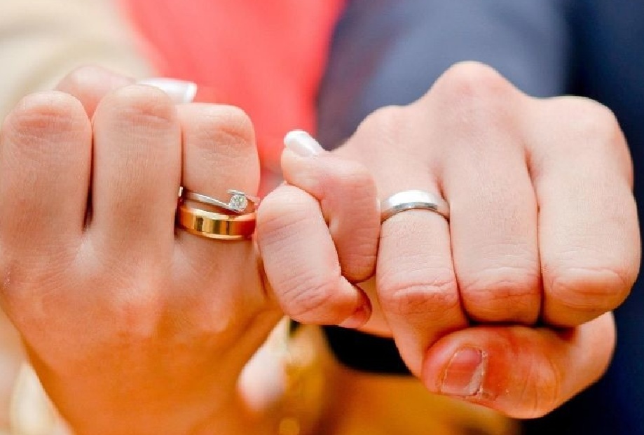  وزارة التضامن تشجع على الزواج بدعم جمعيات بقيمة 570 مليون سنتيم 