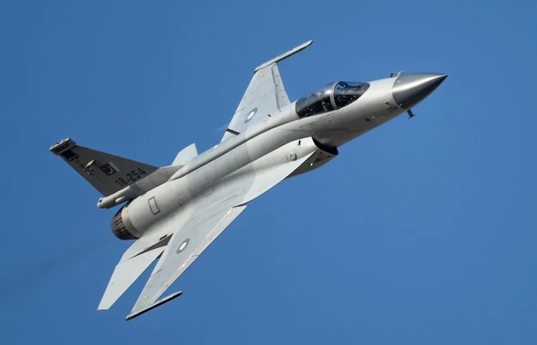  تقارير: المغرب بين الدول التي تجري محادثات من أجل اقتناء مقاتلات JF-17 من باكستان 