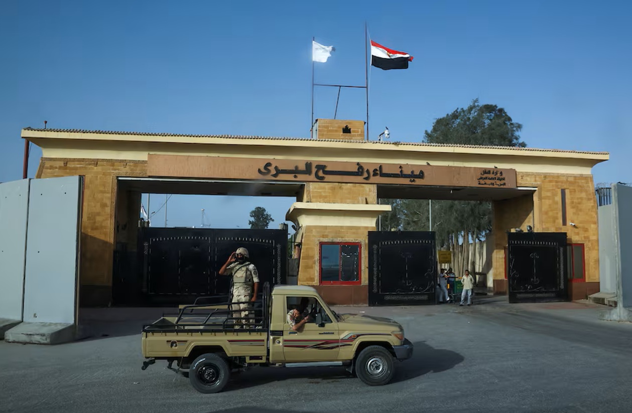 إعادة فتح معبر رفح أمام الأفراد فقط الأحد المقبل