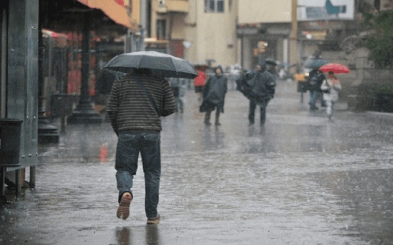  سوء الأحوال الجوية يعلق الدراسة بتطوان أيضا 