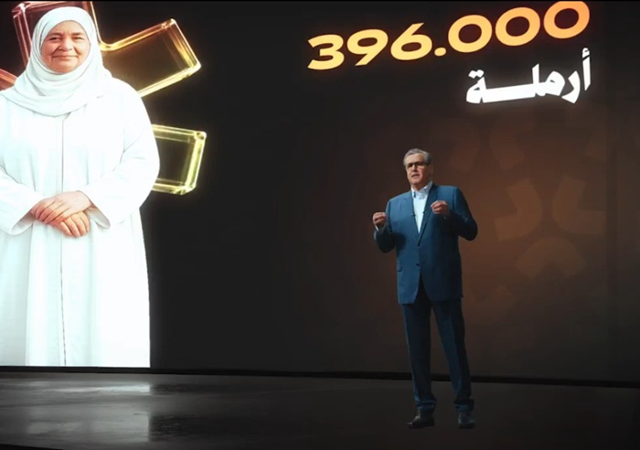 أخنوش يستعرض حصيلة حكومته رقميا ويشعل صراعَ "الذباب الإلكتروني" على مواقع التواصل