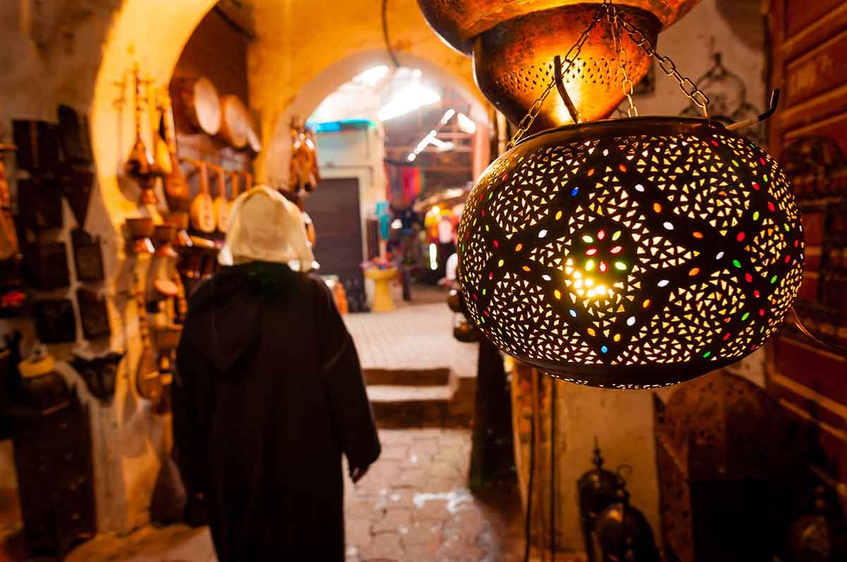  لا إلغاءات جماعية لكن الحجوزات تتراجع... أزمة سبتة تربك سفر الإسبان إلى المغرب 